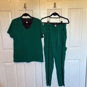 Koi Basics and Purple Label Women’s Green Scrub Set